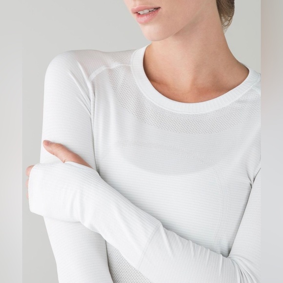 Lululemon Swiftly Tech Long Sleeve Crew
Heathered White, Sz 8 - Picture 6 of 13